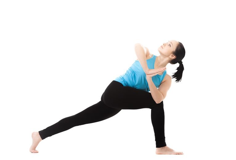 Utthita Parsvakonasana yoga pose step by step